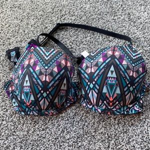 Victoria’s Secret T-shirt bra 34D